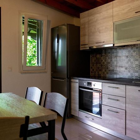 Ar Apartment Platanidia Екстериор снимка